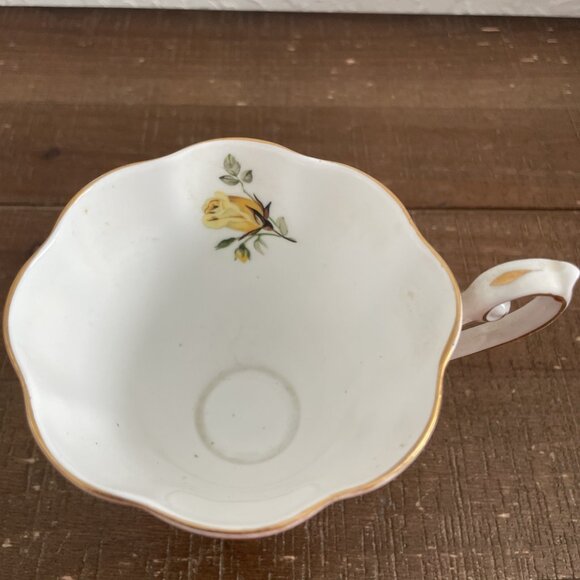 England Royal Standard Yellow Flower Teacup And Saucer Set Fine Bone China - Picture 3 of 6
